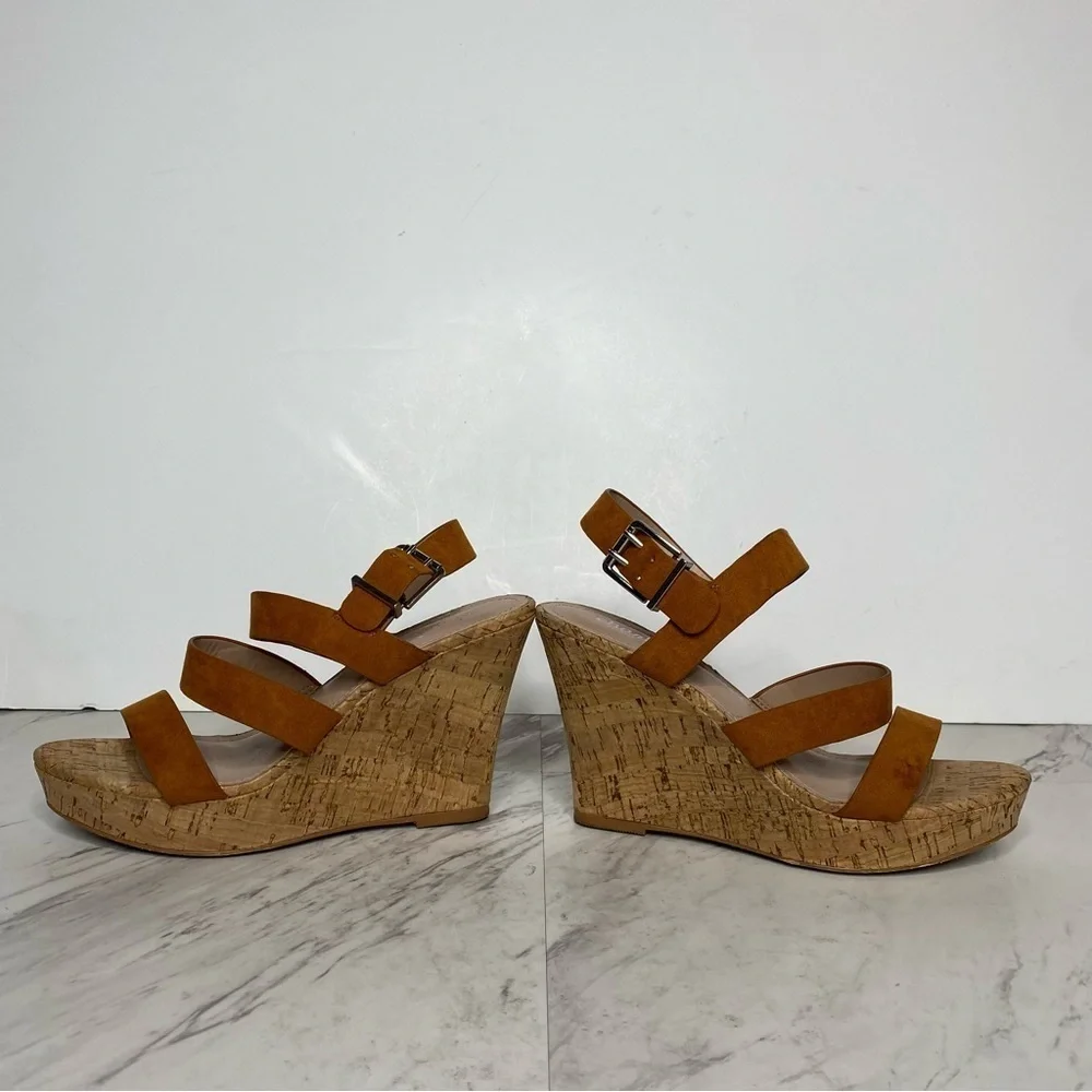 Charles David Cork Wedge Heel Sandal 6M